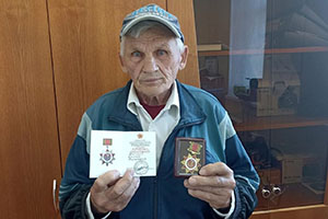 Евгений Моисеев получил награду от Совета ветеранов Санкт-Петербурга Евгений Моисеев получил награду от Совета ветеранов Санкт-Петербурга