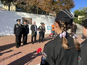 В Севастополе ветераны и кадеты почтили память погибших на линкоре «Новороссийск»        