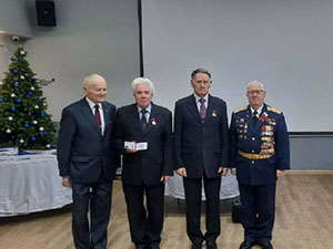 Ветеранов из Ленинского района Воронежа наградили почетными званиями Ветеранов из Ленинского района Воронежа наградили почетными званиями