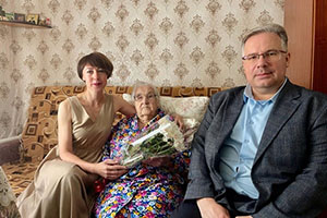 Ветеран Великой Отечественной войны из Родников отметила столетний юбилей Ветеран Великой Отечественной войны из Родников отметила столетний юбилей