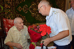 В Рязани 102-летний день рождения отметил участник Великой Отечественной войны Валентин Козлов В Рязани 102-летний день рождения отметил участник Великой Отечественной войны Валентин Козлов