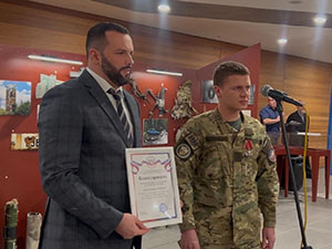 В Петербурге открылась выставка Ассоциации ветеранов СВО «Это тебя касается»            