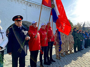 В Сызрани почтили память летчика Николая Шутова  В Сызрани почтили память летчика Николая Шутова