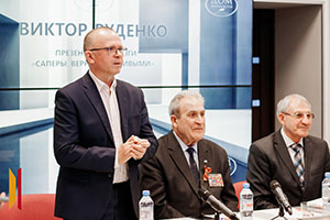 Воронежский журналист Виктор Руденко презентовал свою новую книгу Воронежский журналист Виктор Руденко презентовал свою новую книгу