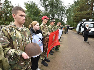 В Омске на Ново-Южном кладбище прошла церемония захоронения останков участника Великой Отечественной войны В Омске на Ново-Южном кладбище прошла церемония захоронения останков участника Великой Отечественной войны