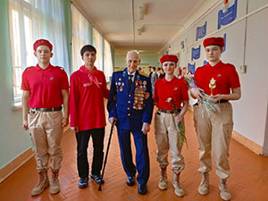 Алексинские школьники пообщались с ветеранами СВО и Великой Отечественной войны        