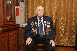 Ветеран Зиновий Меркин поделился своим пониманием долга перед Родиной