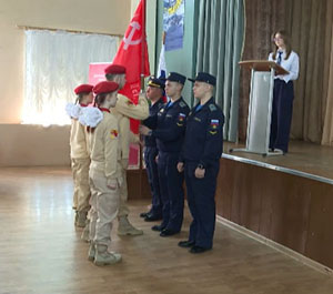 В Воронеже стартовала патриотическая акция «Равнение на знамя Победы»            